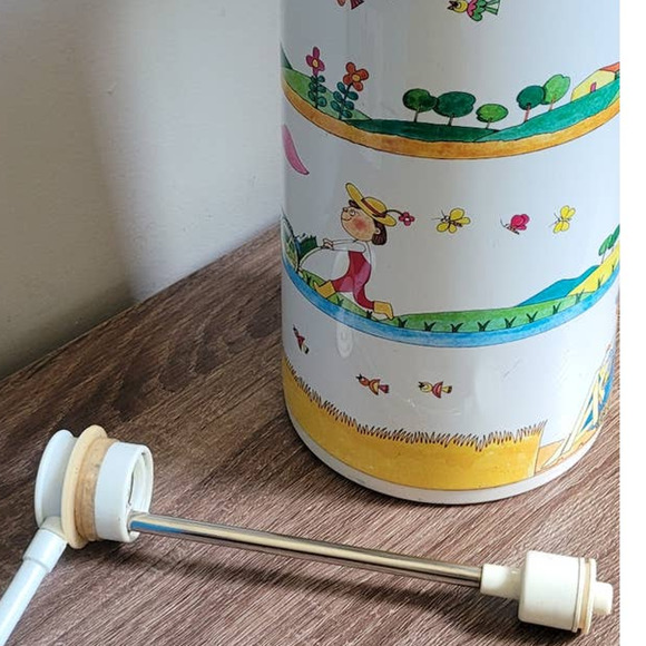 Everest National Vacuum Bottle Vintage Multi-Cup Coffee Carafe w/ Farm Scene - Picture 3 of 8